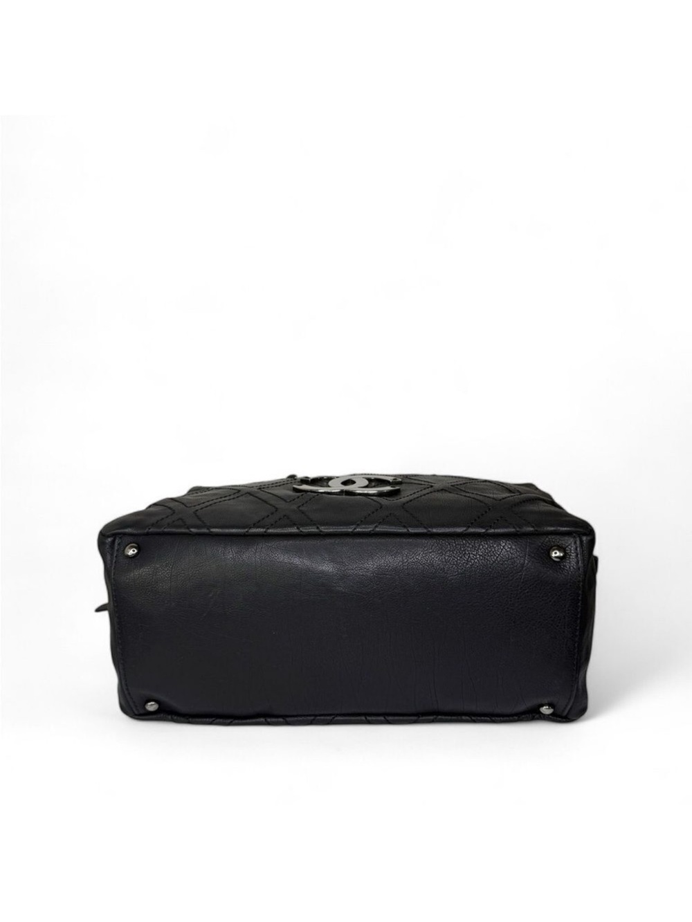 CHANEL Vintage 2007 Black Lambskin Leather CC Logo Medium Shoulder Bag - Picture 10 of 15